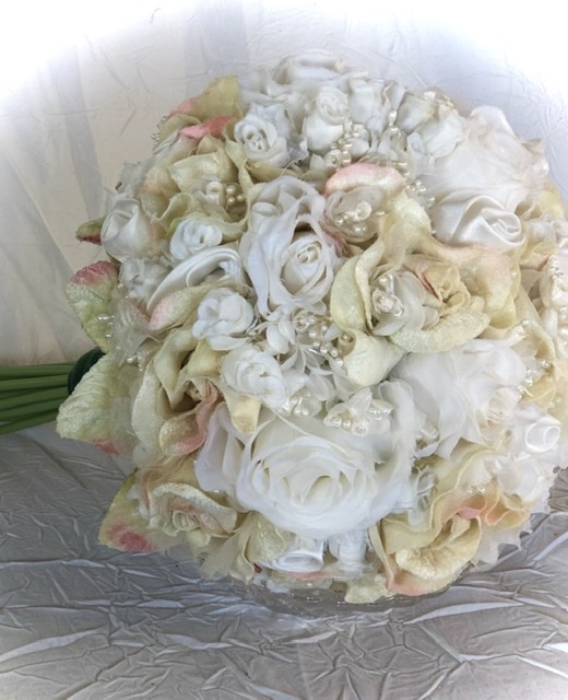Bridal Velvet Flower Bouquet Cream/Ivory